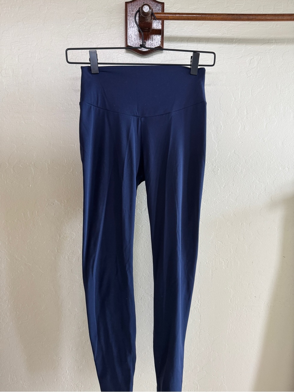 Oysho Set in Navy:  Strappy Crop Sports Bra Top and Leggings
